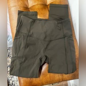 Lululemon cropped leggings army green